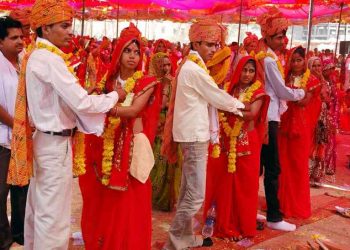 hindi.mensdayout.com